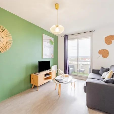 Versailles Cyr L'ecole - Gare Sncf A 100m Et Parking Prive Apartment *